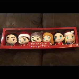 RARE- FRIENDS Christmas edition 6 plush dolls
